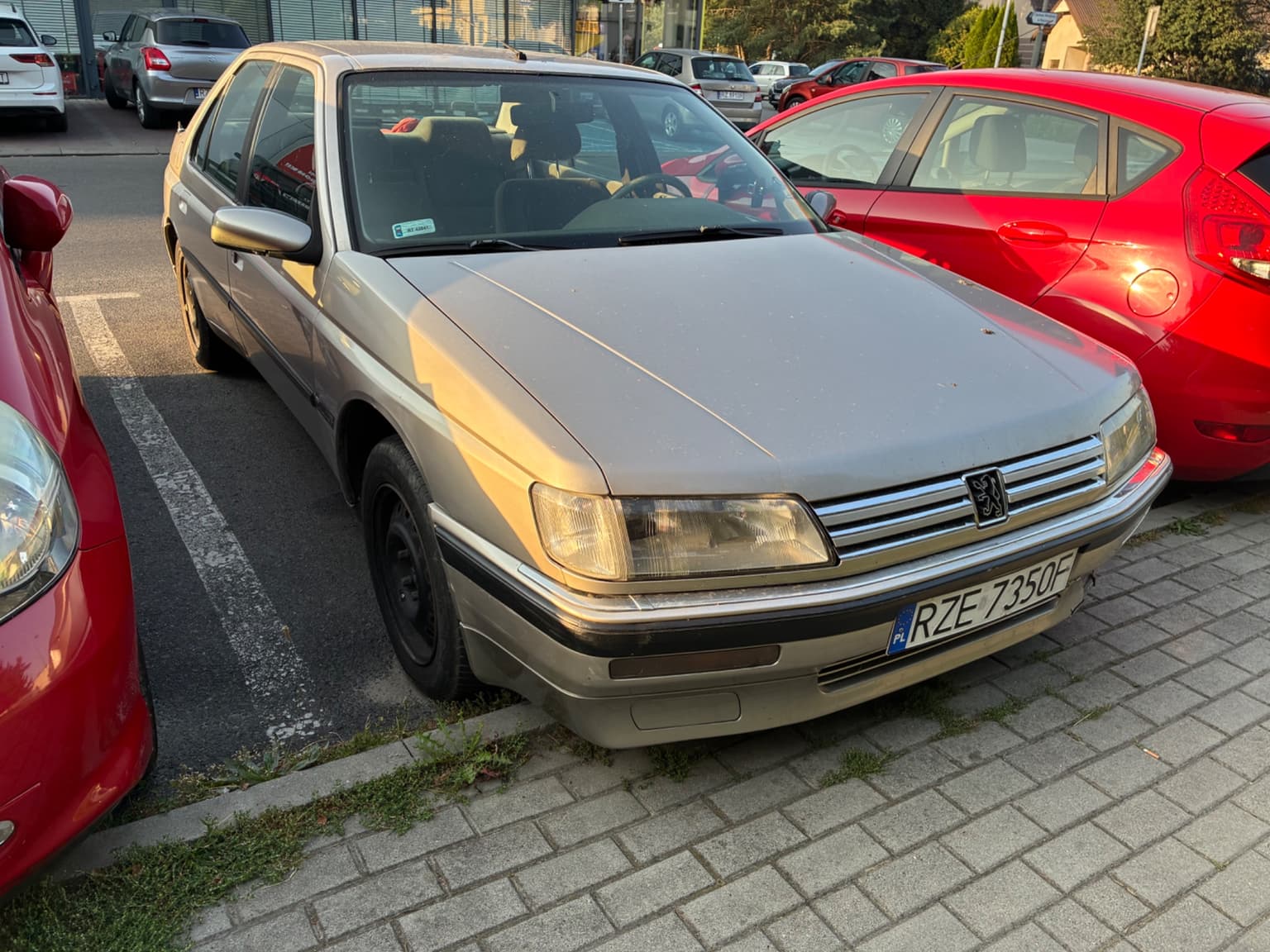 1992 PEUGEOT 605